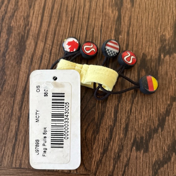 Lululemon Head Band & Pack of Hair Ties/Zipper FLAG Pulls (5) with Red Logo - Picture 4 of 8